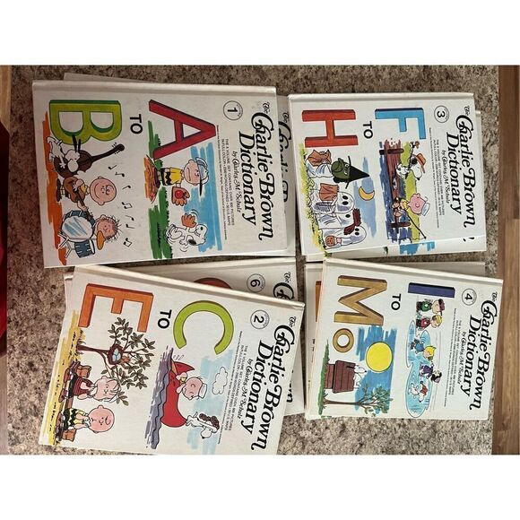Charlie Brown dictionary vintage book set a-z - Picture 4 of 5